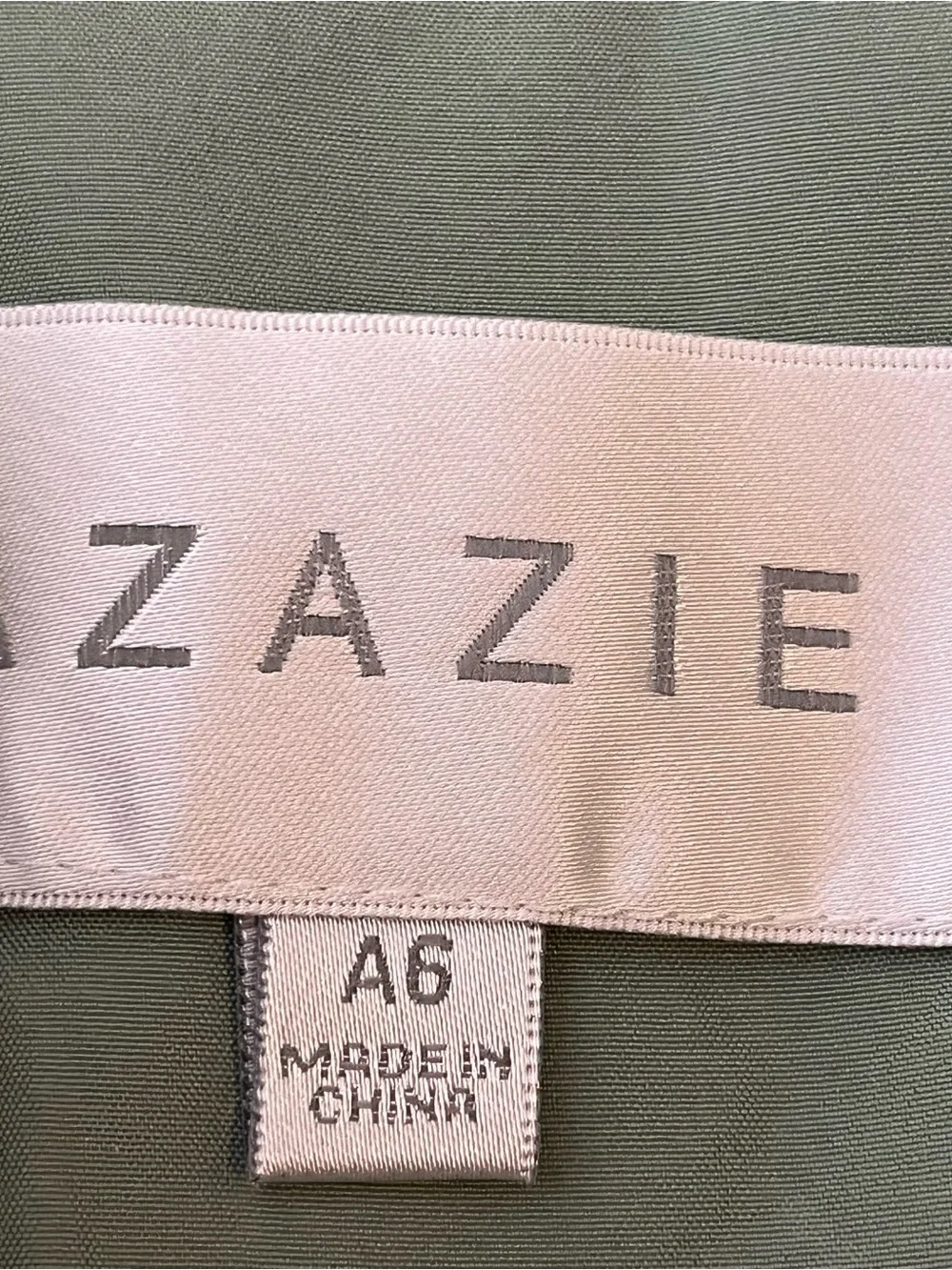 Azazie Grace V- Neck Knee Length A-Line Chiffon Formal Dress Size 6 - Picture 7 of 8